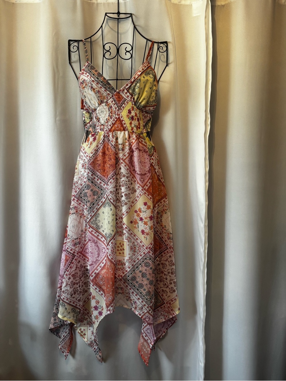 💕 NWT Almost Famous Asymmetrical Hem Midi Dress - M